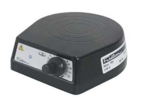 Imagem de AGITADOR MAGNETICO CAPACIDADE 12L PLATAFORMA 18 CM VELOCIDADE 50 A 1800RPM 40W 753